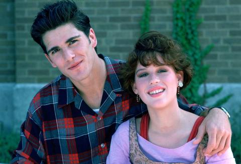 michael schoeffling and molly ringwald in sixteen candles