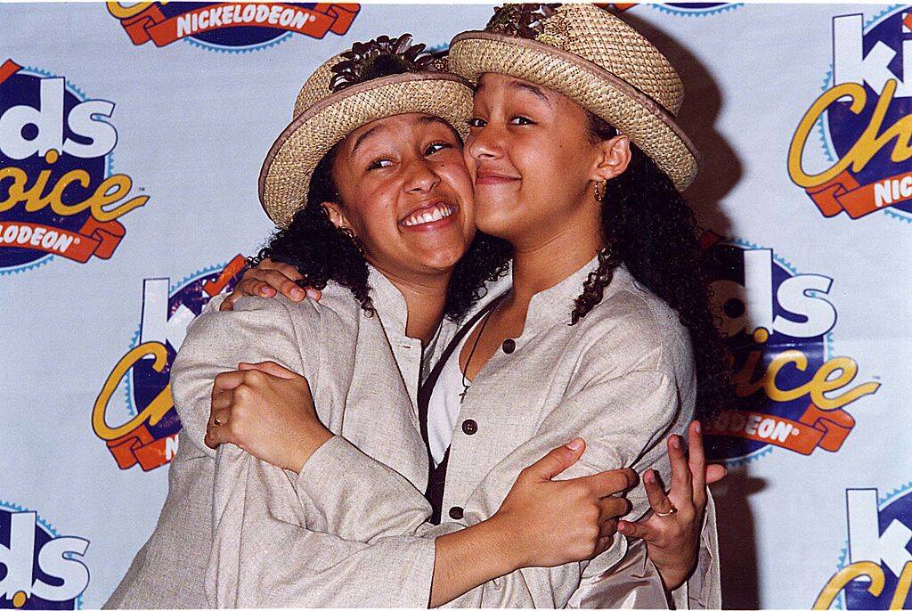 tia and tamera mowry in 1994