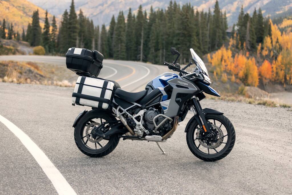 2023-Triumph-Tiger-1200-GT-Explorer-0001