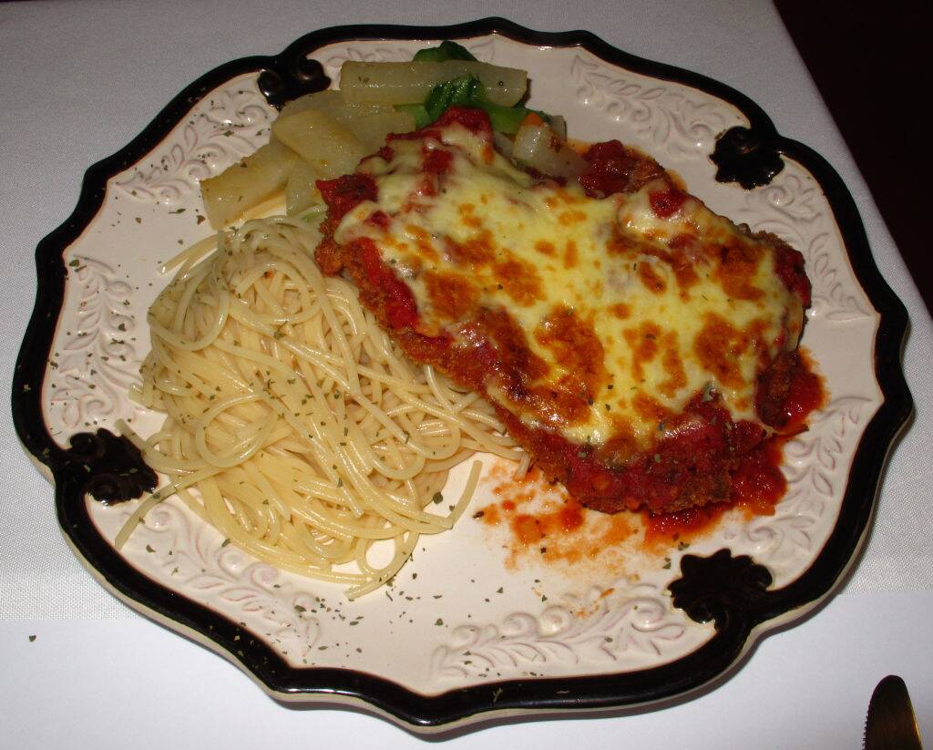 chicken parmesan with spaghetti