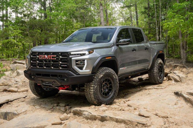 2024-gmc-canyon-at4x-aev-001-653277c4420f7