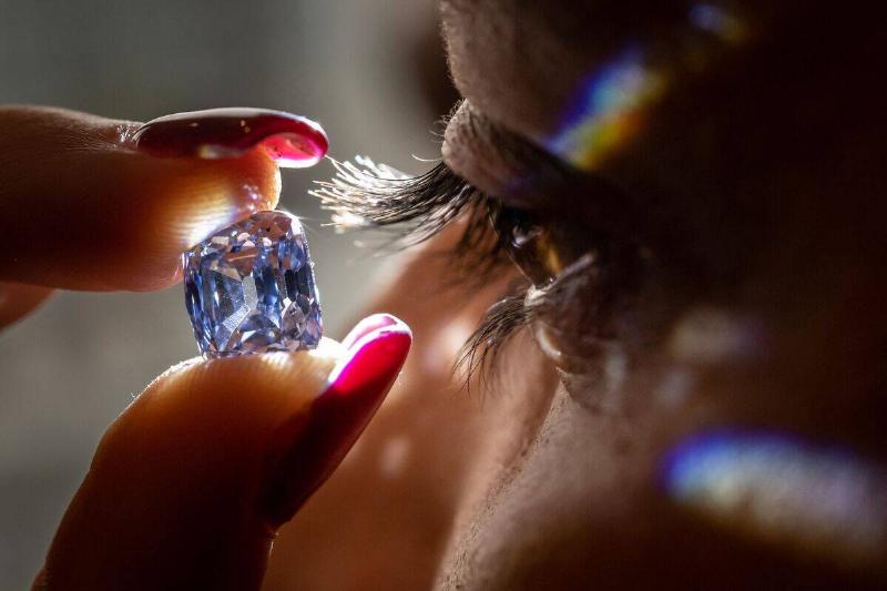 SWITZERLAND-LUXURY-AUCTION-JEWELLERY