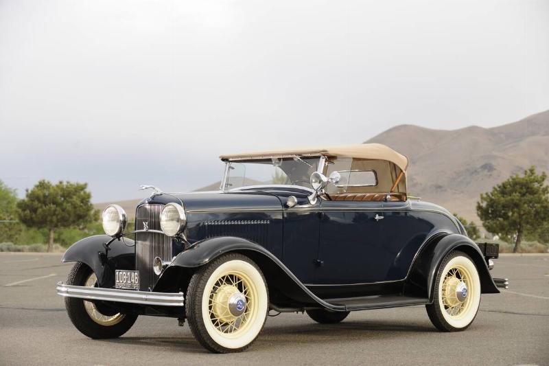 Ford 18 Deluxe Roadster 1932