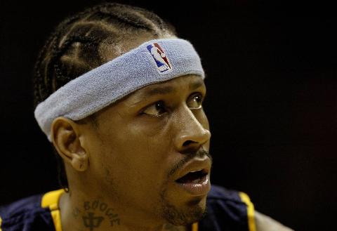 Denver Nuggets v San Antonio Spurs, Game 1