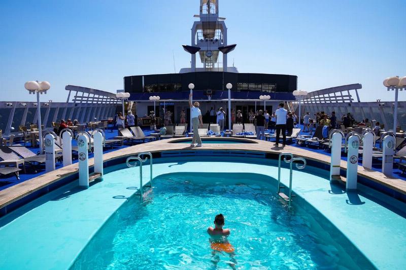 Miray Cruise ship organizes tours to Aegean Islands
