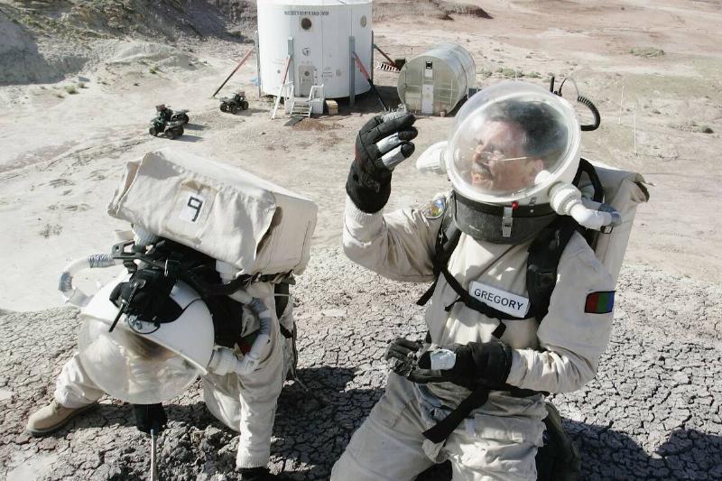 Scientists Simulate Mars In Utah Desert