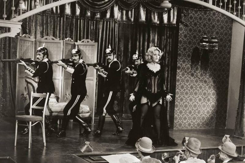 Madeline Kahn Dancing