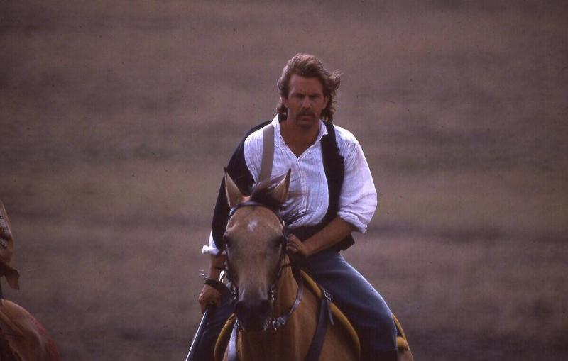 dances-with-wolves_NRRfH5