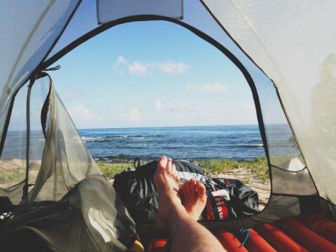 feet-morning-adventure-camping-644x483