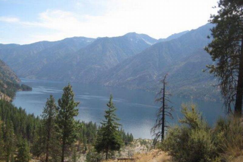 lakechelanlakeshoretrail-640x480
