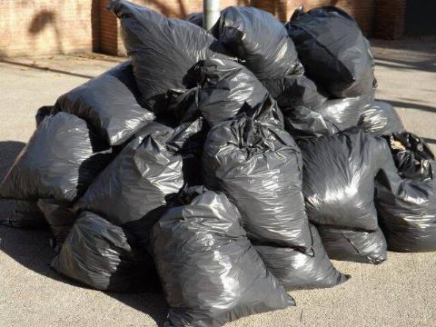 garbage-bag5-640x480-1-10092