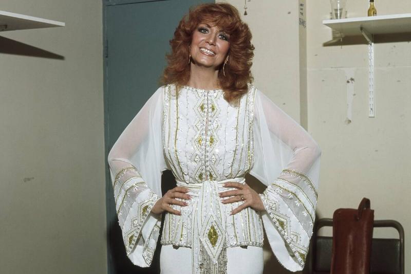 Dottie West...