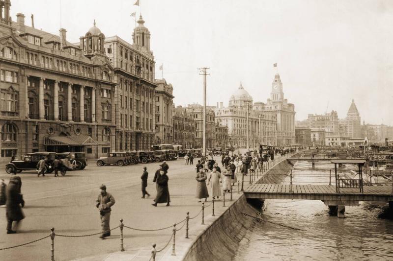 Harbor Along Shanghai Thoroughfare