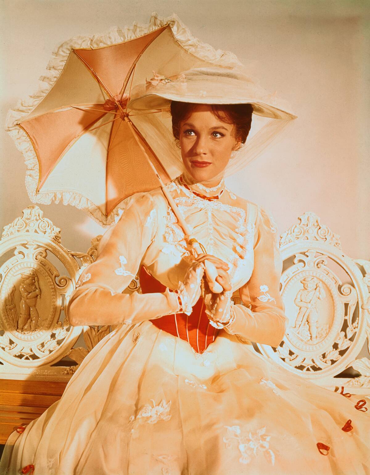 Julie Andrews Starring in Mary Poppins