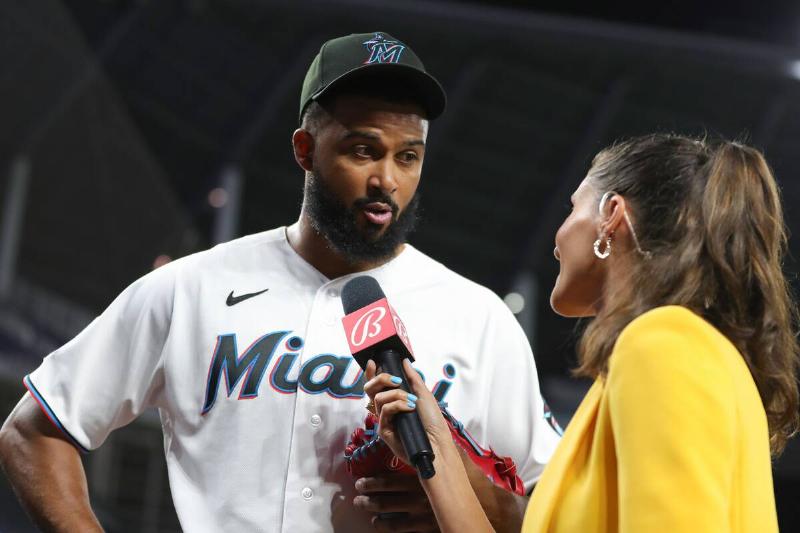 Minnesota Twins v Miami Marlins