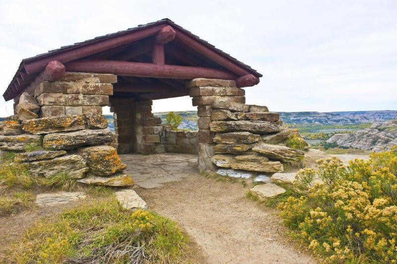 North Dakota, Medora, Theodore Roosevelt National Park, North Unit, River Bend Overlook, Stone Shelter