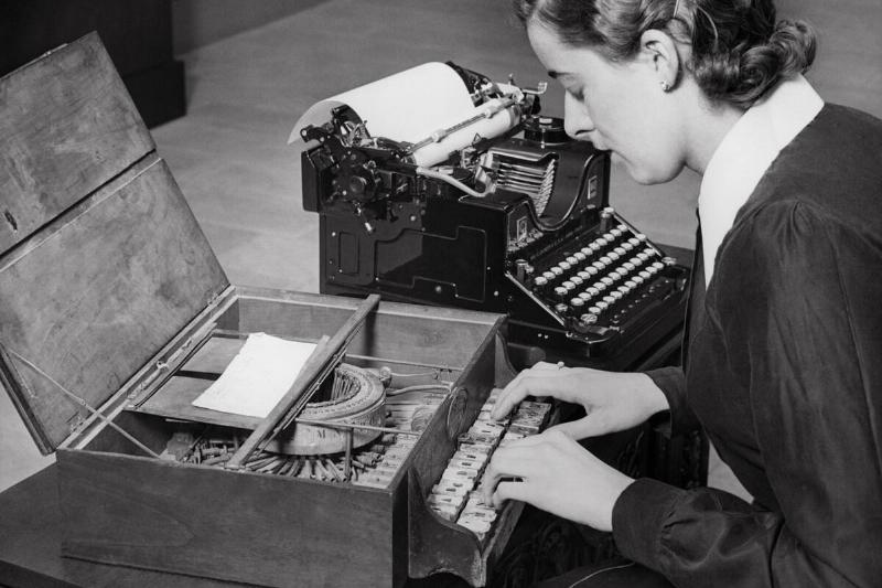 Première machine à écrire