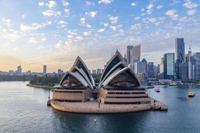 Sunrise Sydney Opera House