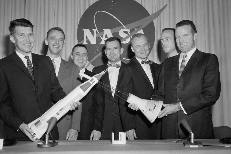 Test Pilots Chosen as First Astronauts