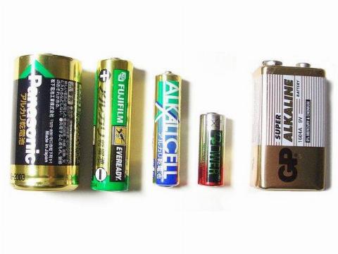 800px-alkali_battery_5-640x480-1-79670