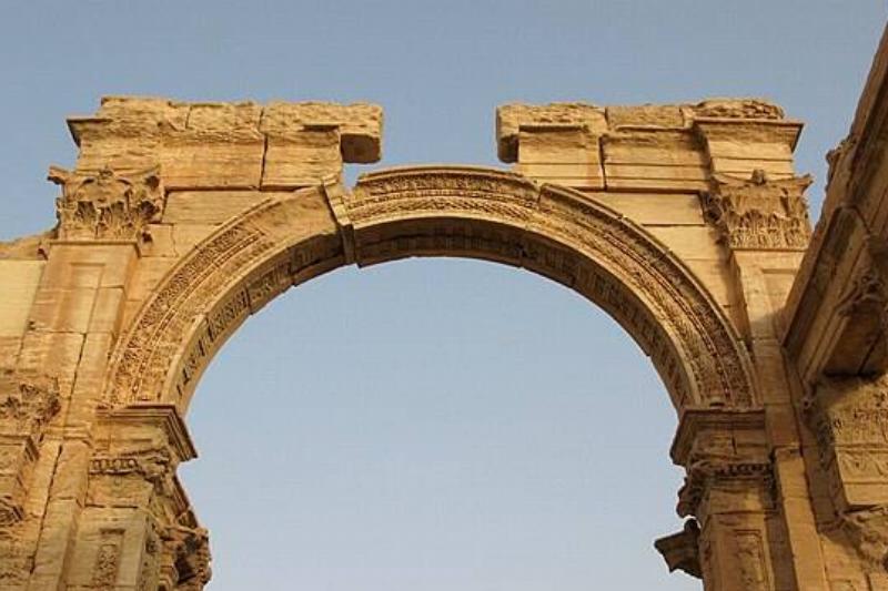 Palmyra,_Syria,_Monumental_Arch