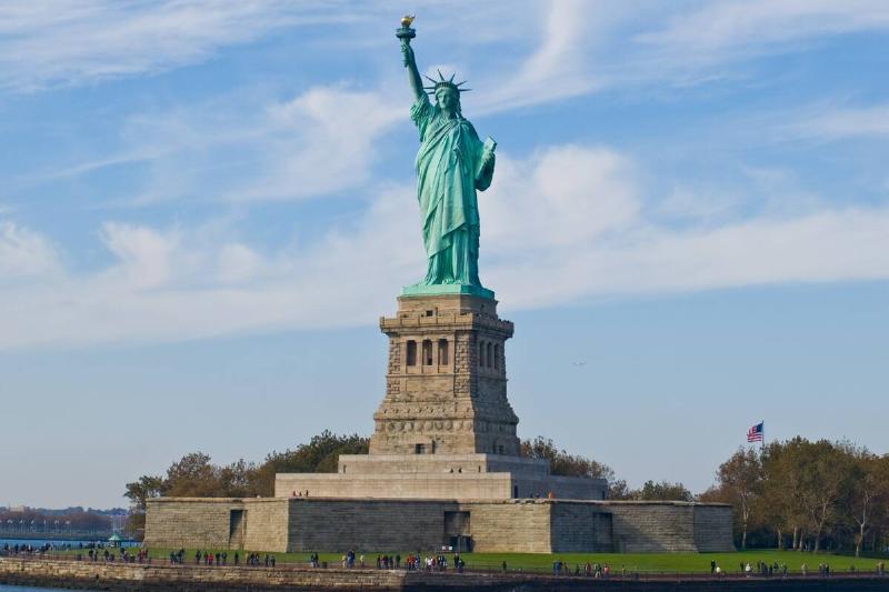 Statue of Liberty seen from the Circle Line ferry, Manhattan, New York.
