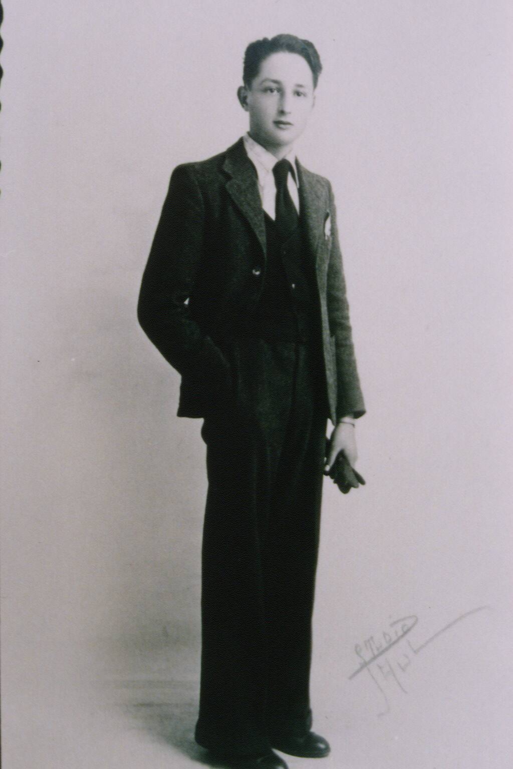 ARCHIVES ON JOSEPH DI MAMBRO