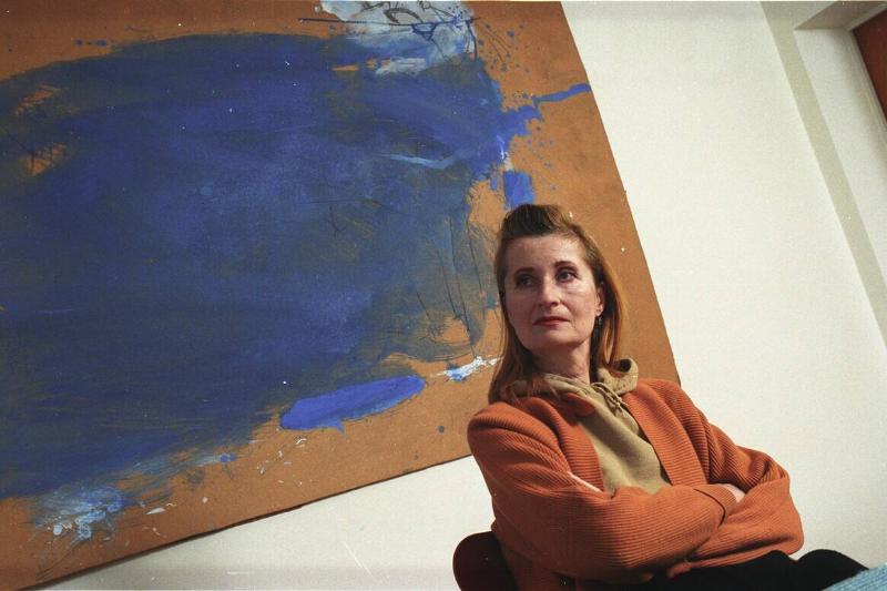 Austria's Elfriede Jelinek Wins Nobel Prize for Literature