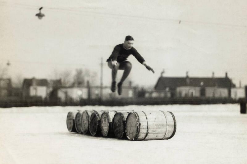 Barrel Jumping on Skates