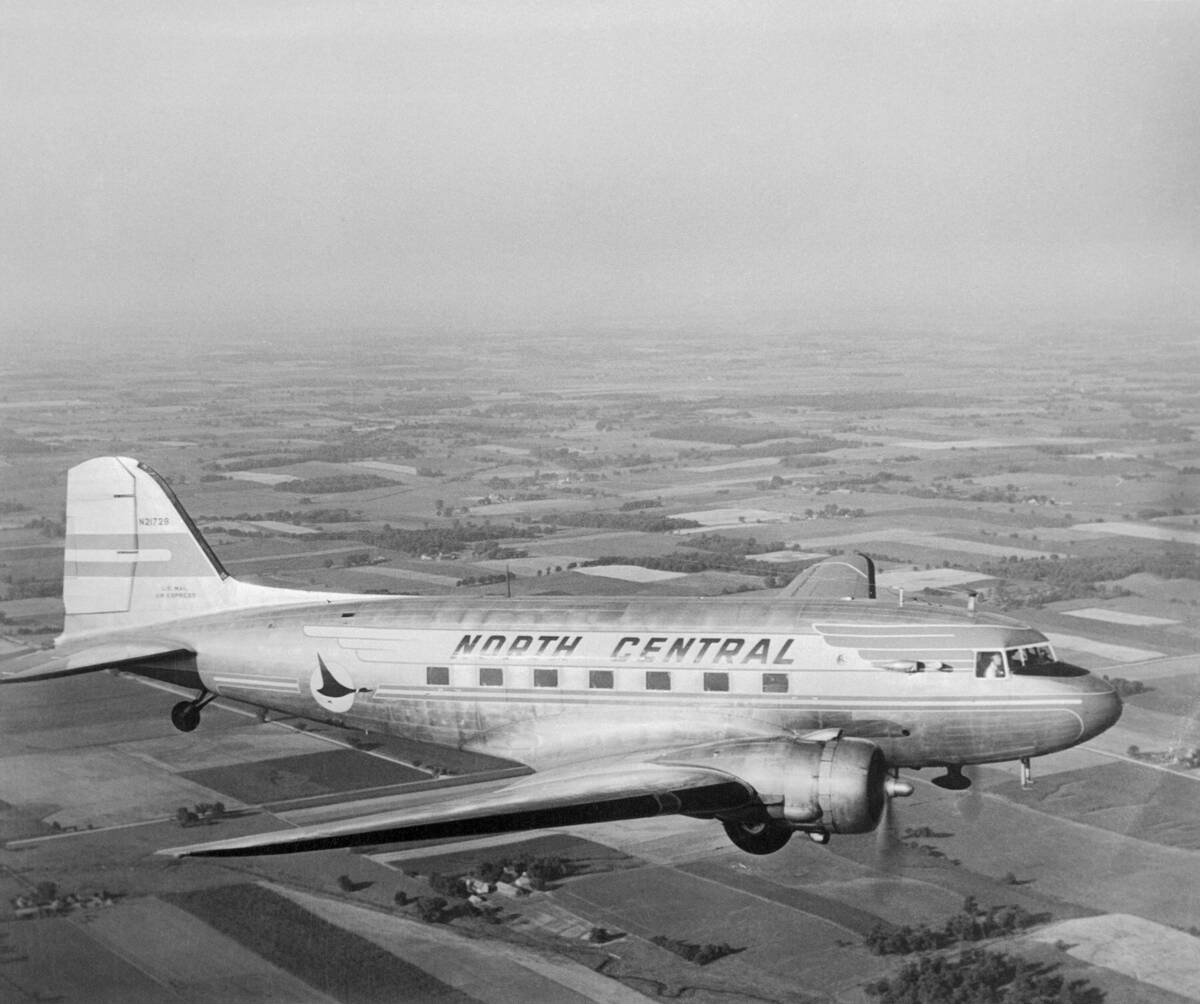 Douglas DC-3 Plane in Flight