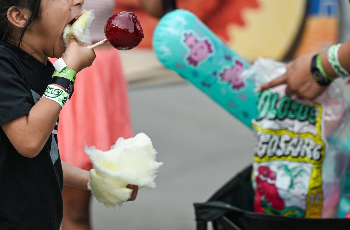 Edmonton's Summer Festivals Sizzle With Street Food Delights