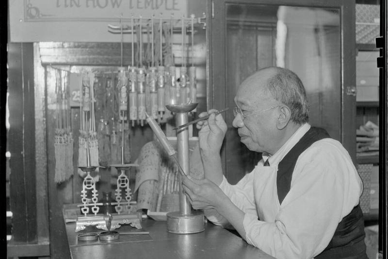 Lee Wing Making Candles