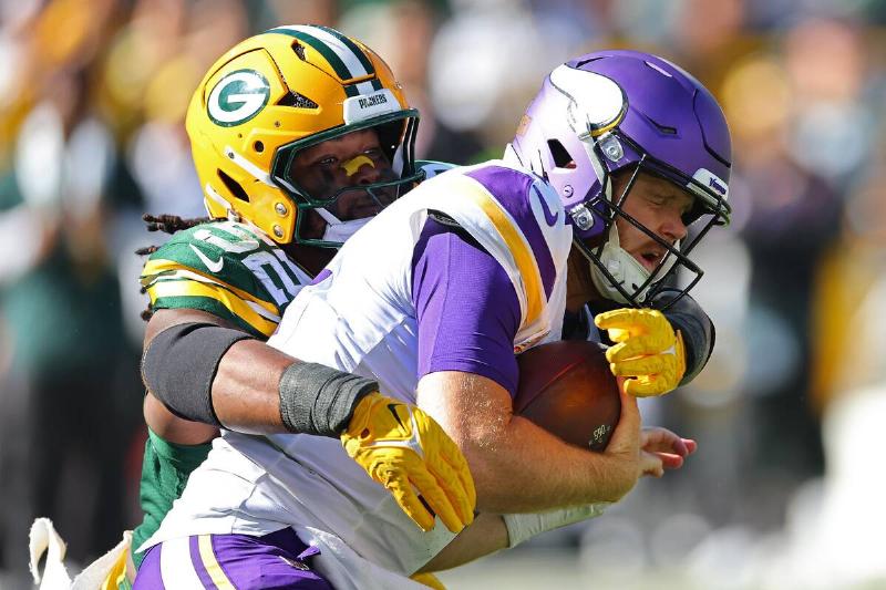 Minnesota Vikings v Green Bay Packers