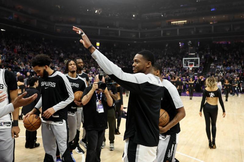 San Antonio Spurs v Sacramento Kings