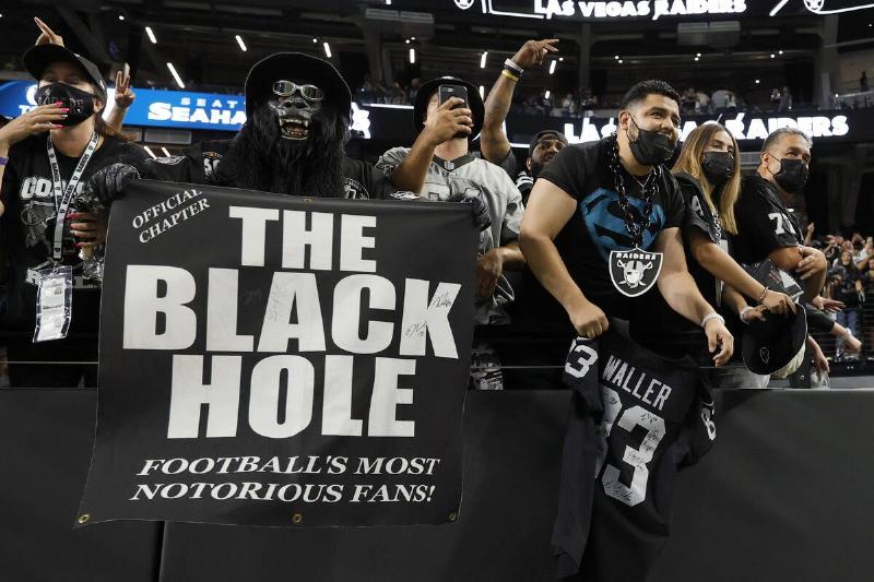 Seattle Seahawks v Las Vegas Raiders