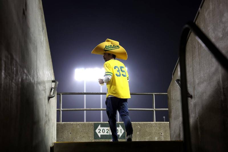 Texas Rangers v Oakland Athletics