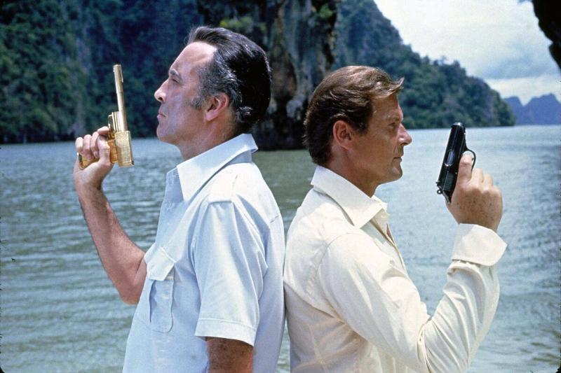 the-man-with-the-golden-gun_ef9a6f1c