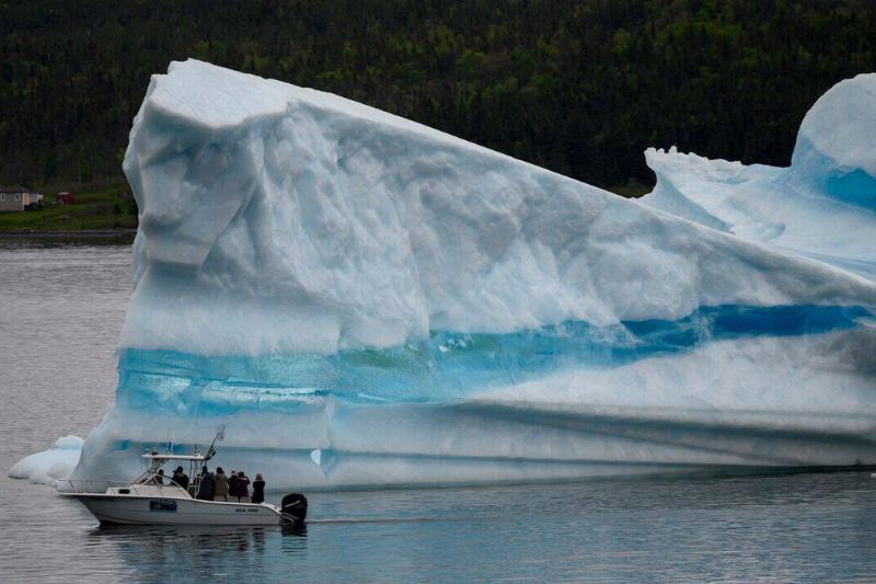 TOPSHOT-CANADA-ENVIRONMENT-WARMING-OCEANS-ICEBERGS