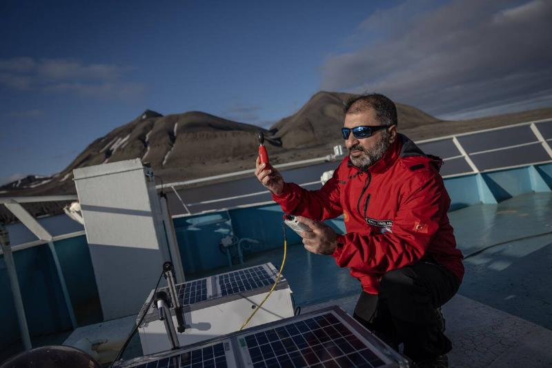 Turkish scientific team conducted observations and measurements of the interpolar atmosphere and ocean