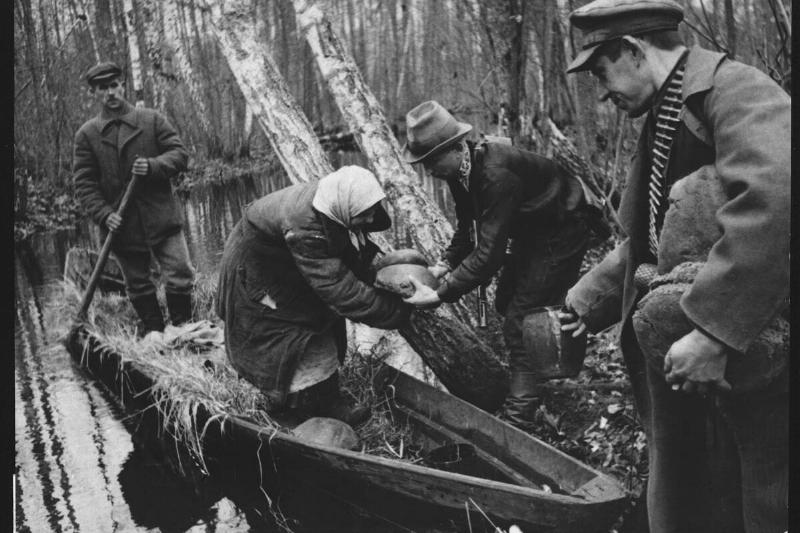 Villagers Bringing In Fresh Food to Russian Guerillas