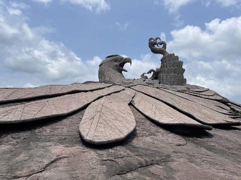Jatayu statue.