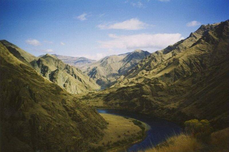 Snake River winding through Hell's Canyon.