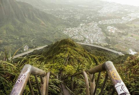 A high view of a portion of the Hai'iku Stairs in Hawaii.