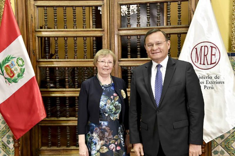 Foreign Minister Nestor Popolizio awarded the Order of Merit for Distinguished Services, in the Grade of 