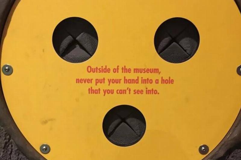 solid-life-advice-from-the-local-museum-v0-T_oO05fDEgr6bo7Wna-Wn4Zc_PVCdvvMbUEMXMBjQeE
