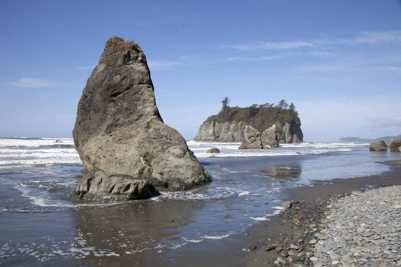 Sea stacks at Ruby Beach, Olympic National Park, Washington.