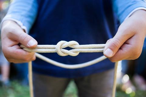 Square knot tied in rope.