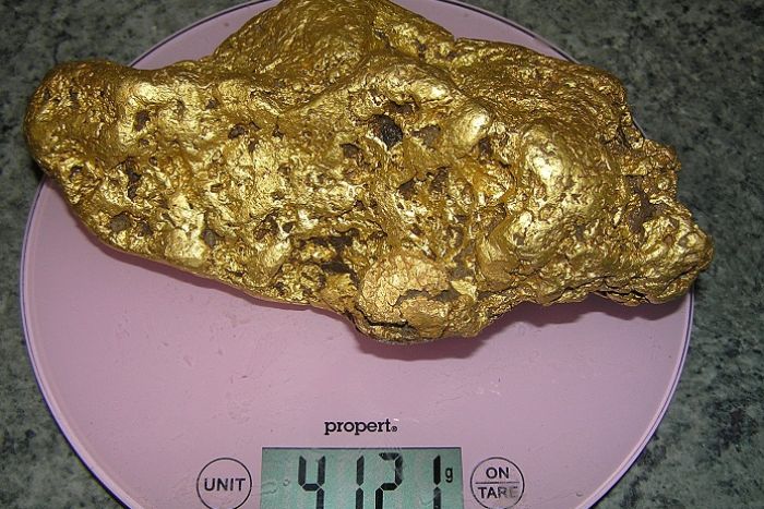 9lb Gold Nugget - A serious lump of gold