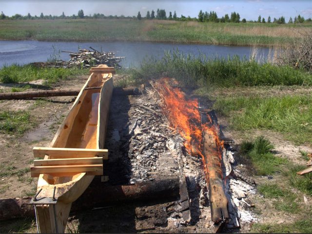 Dugout canoe making. The Soomaa National Park in Estonia the unique bog area that has five seasons in a year it is claimed by the locals.   Picture By: Aivar Ruukel