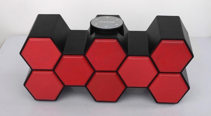 Honeycomb Wireless Bluetooth Portable Speaker Black (PRNewsFoto/Honeycomb Sound LLC)